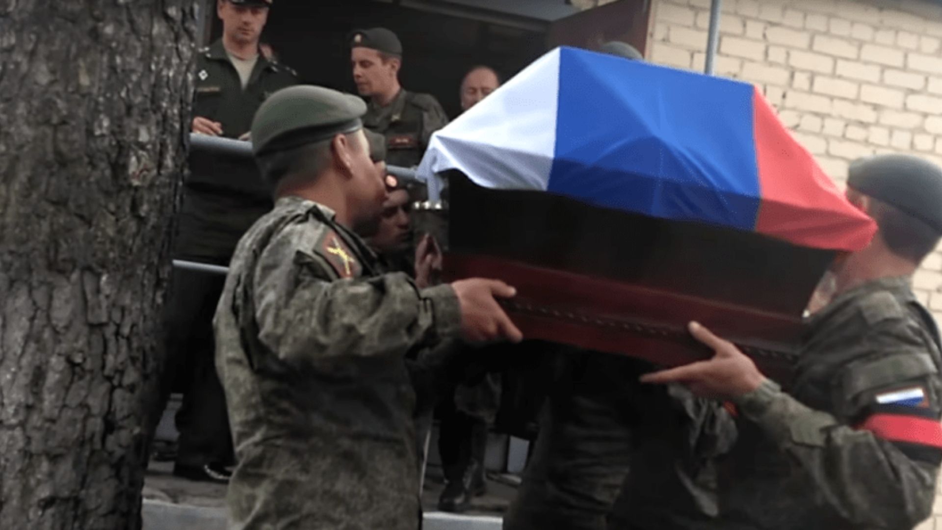 На фото: похороны российского оккупанта